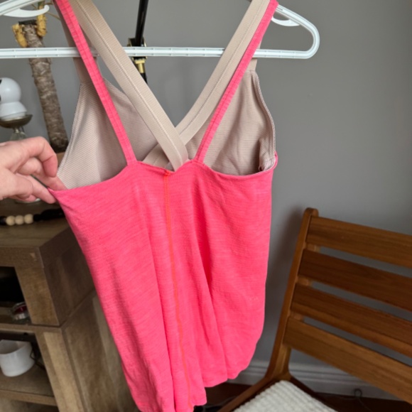 Lululemon Tank Size 4 - Picture 2 of 2